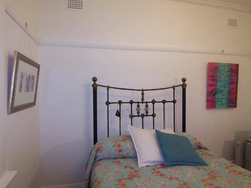 87 Thompson Street, Cootamundra NSW 2590