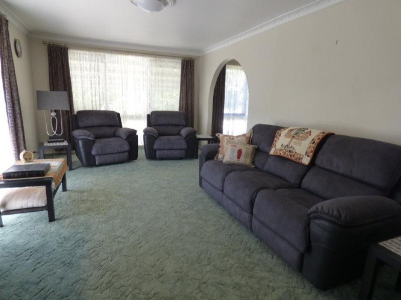 57 Cutler Avenue, Cootamundra NSW 2590