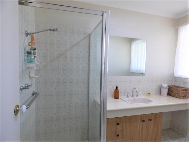 57 Cutler Avenue, Cootamundra NSW 2590