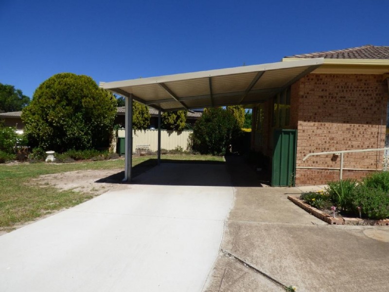 57 Cutler Avenue, Cootamundra NSW 2590