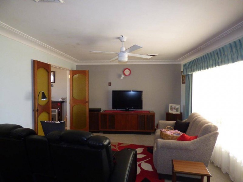 142 Temora Street, Cootamundra NSW 2590