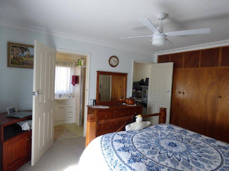 142 Temora Street, Cootamundra NSW 2590