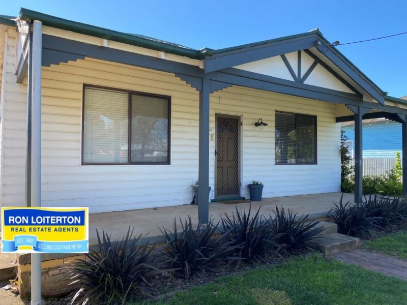 21 Hovell Street, Cootamundra NSW 2590