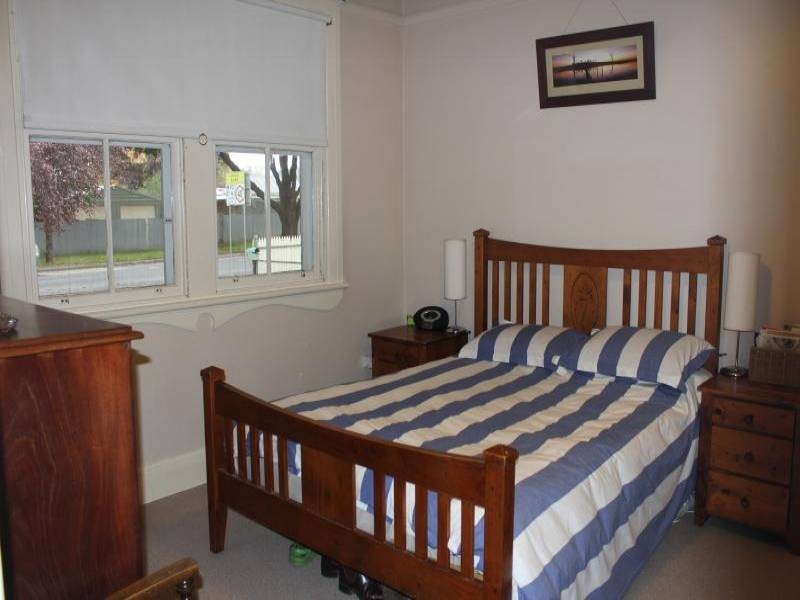 17 Temora Street, Cootamundra NSW 2590