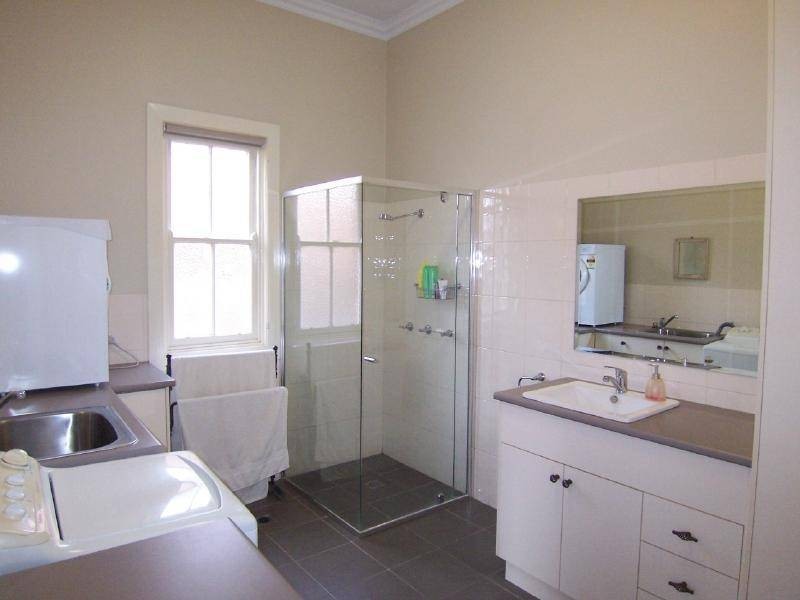 17 Temora Street, Cootamundra NSW 2590