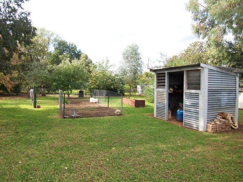 17 Temora Street, Cootamundra NSW 2590