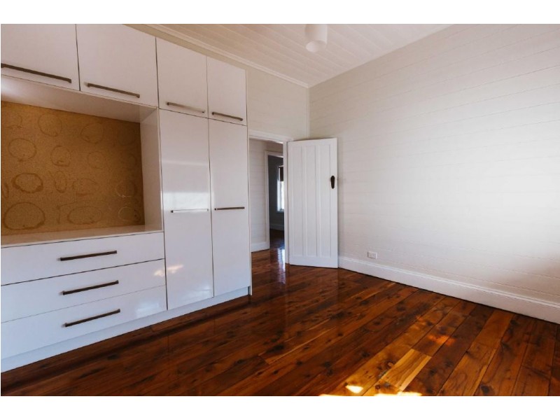12 Warren Street, Cootamundra NSW 2590