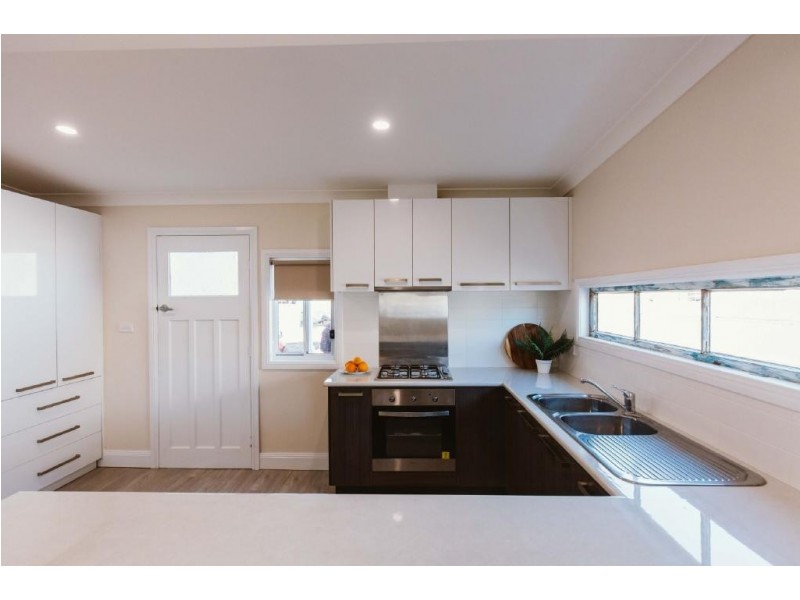 12 Warren Street, Cootamundra NSW 2590