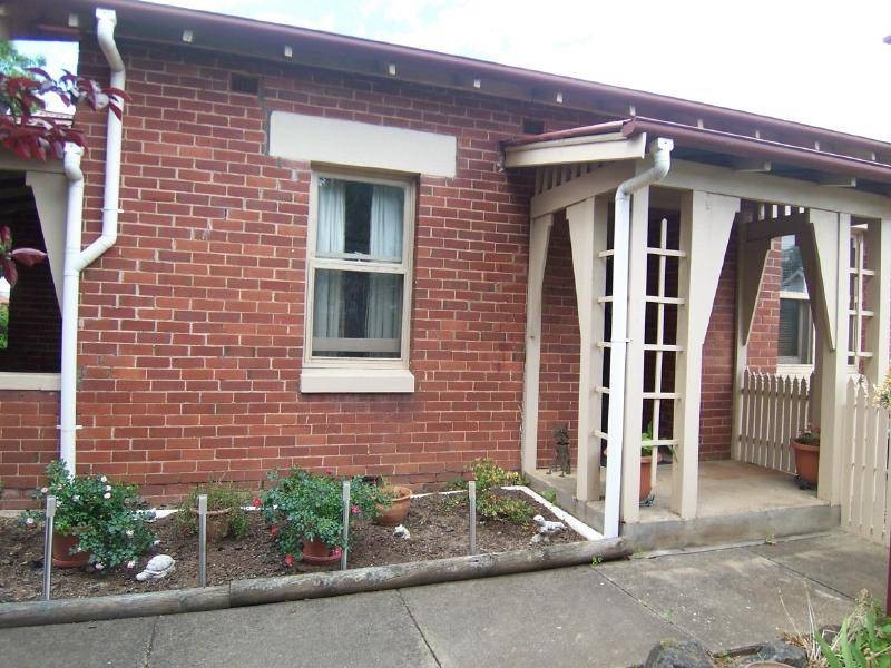 24 Murray Street, Cootamundra NSW 2590
