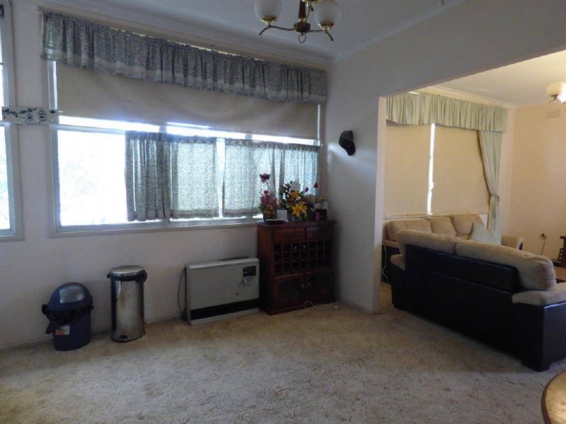 98 Thompson Street, Cootamundra NSW 2590