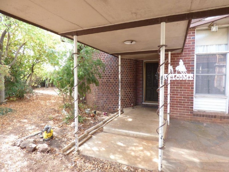98 Thompson Street, Cootamundra NSW 2590