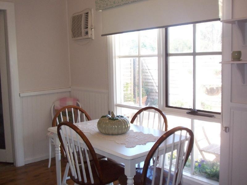 32 Crown Street, Cootamundra NSW 2590