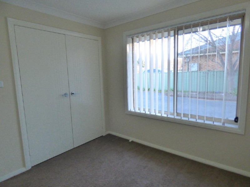 1/173 Adams, Cootamundra NSW 2590