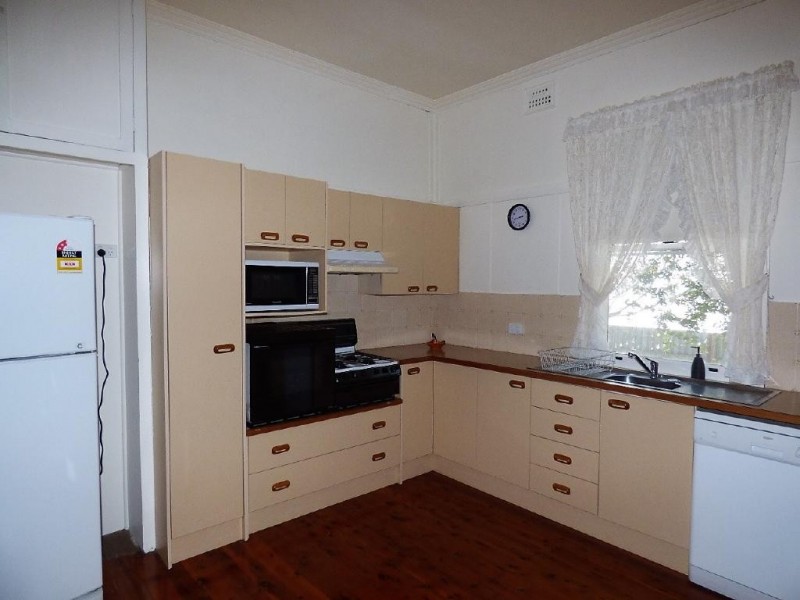 53 Olney Street, Cootamundra NSW 2590