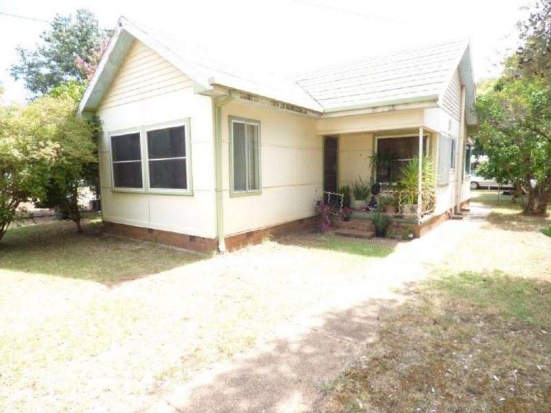 9 Jubilee Avenue, Cootamundra NSW 2590