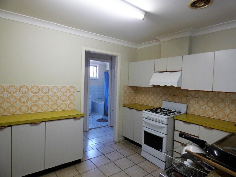 120 Thompson Street, Cootamundra NSW 2590