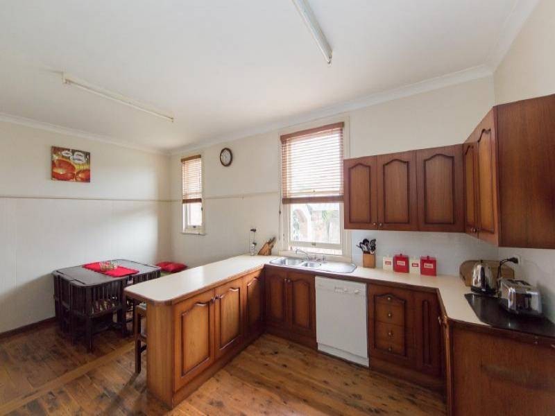 7 Adams Street, Cootamundra NSW 2590