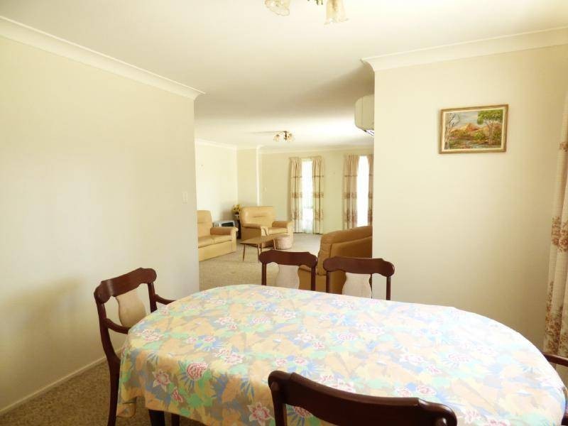21 John Street, Cootamundra NSW 2590