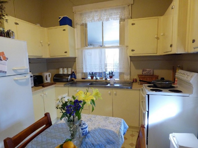 93 Racecourse Lane, Cootamundra NSW 2590