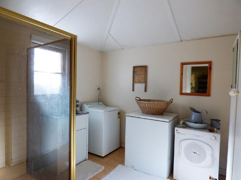 93 Racecourse Lane, Cootamundra NSW 2590