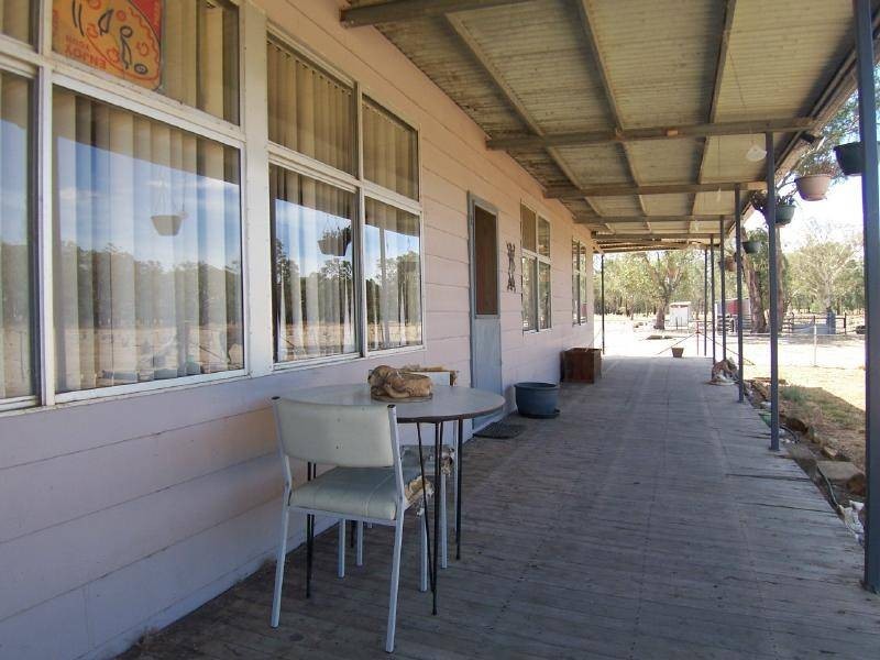 169 Old Wallendbeen Road, Stockinbingal NSW 2725