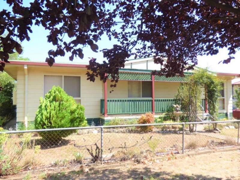 167 Sutton Street, Cootamundra NSW 2590