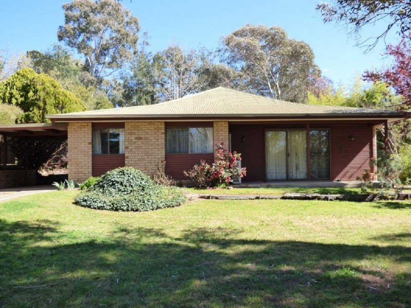 21 John Street, Cootamundra NSW 2590