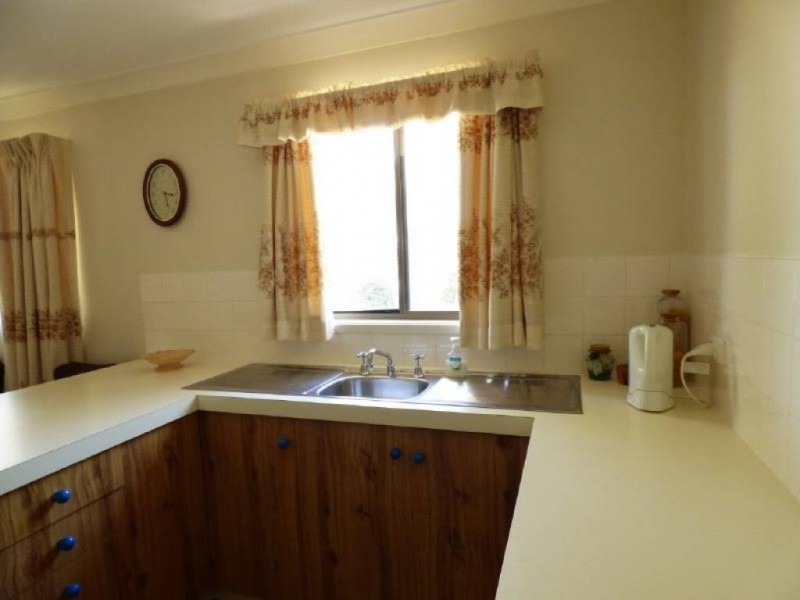 21 John Street, Cootamundra NSW 2590
