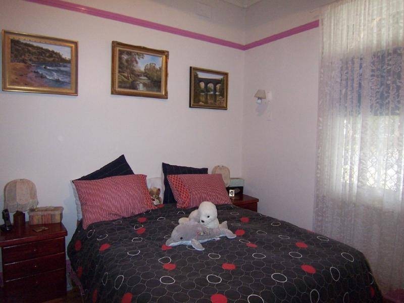 6 Justin Street, Cootamundra NSW 2590