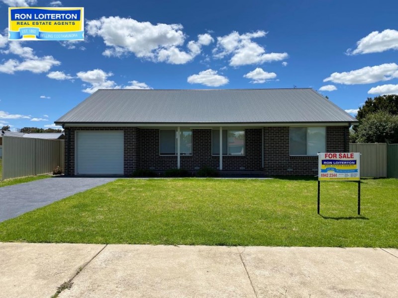 28 Pinkstone Avenue, Cootamundra NSW 2590