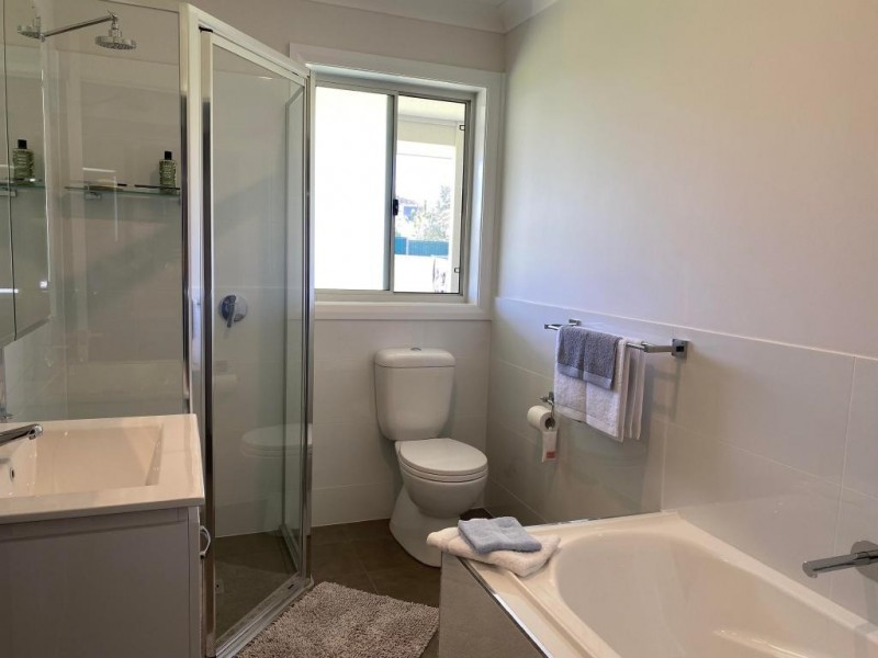 28 Pinkstone Avenue, Cootamundra NSW 2590