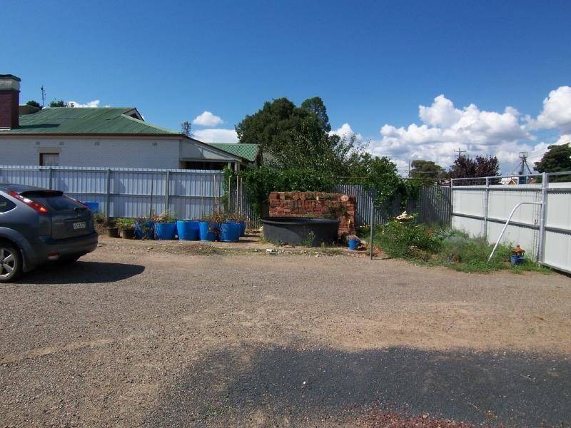 69 Hovell Street, Cootamundra NSW 2590