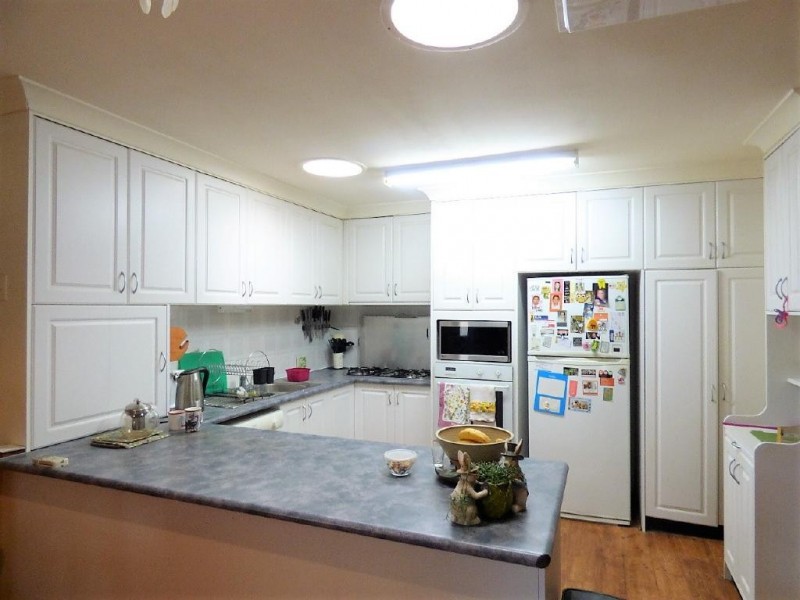 6 Ursula Street, Cootamundra NSW 2590