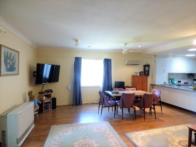 6 Ursula Street, Cootamundra NSW 2590
