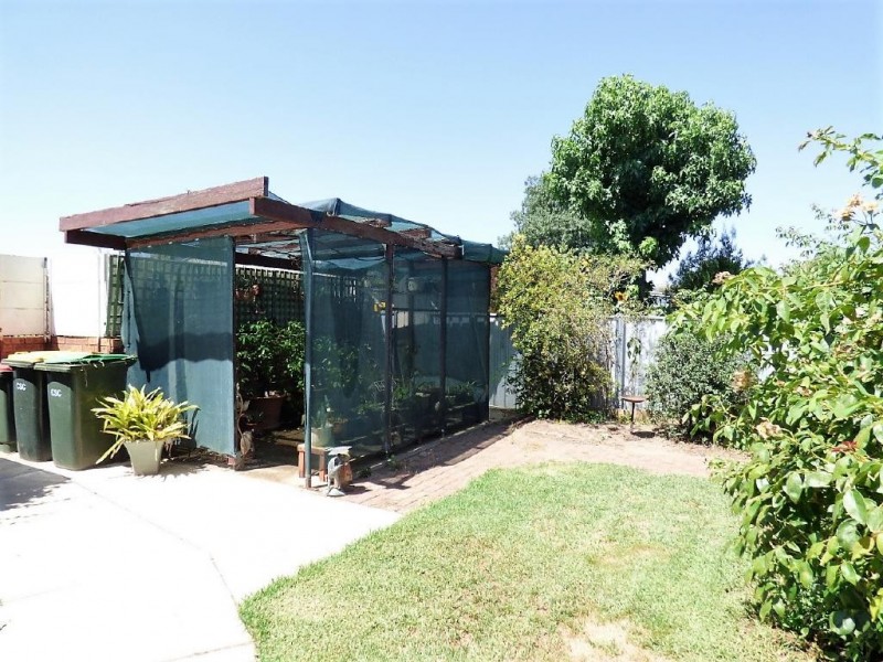 6 Ursula Street, Cootamundra NSW 2590