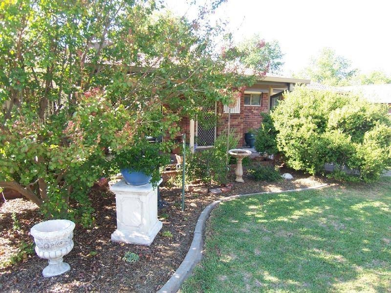 5 Dickson Street, Cootamundra NSW 2590