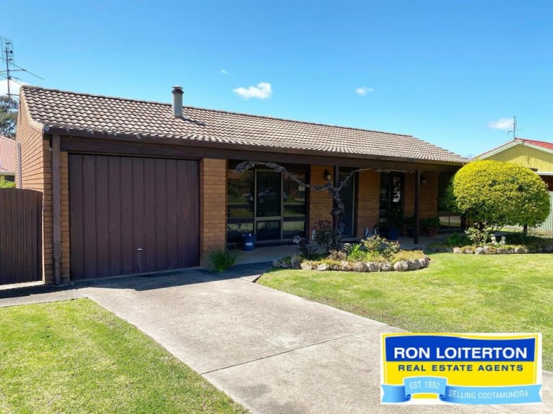 38 Cutler Avenue, Cootamundra NSW 2590