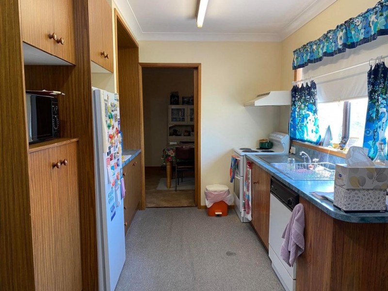 38 Cutler Avenue, Cootamundra NSW 2590