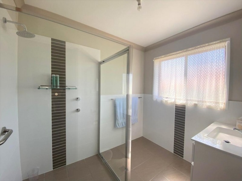 38 Cutler Avenue, Cootamundra NSW 2590