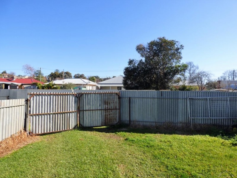 199 Sutton Street, Cootamundra NSW 2590
