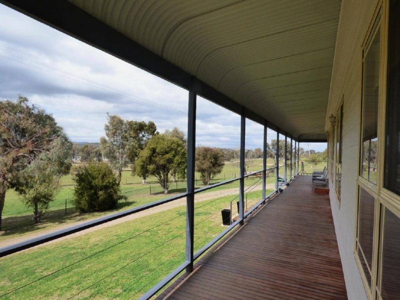 582 Back Brawlin Road, Cootamundra NSW 2590