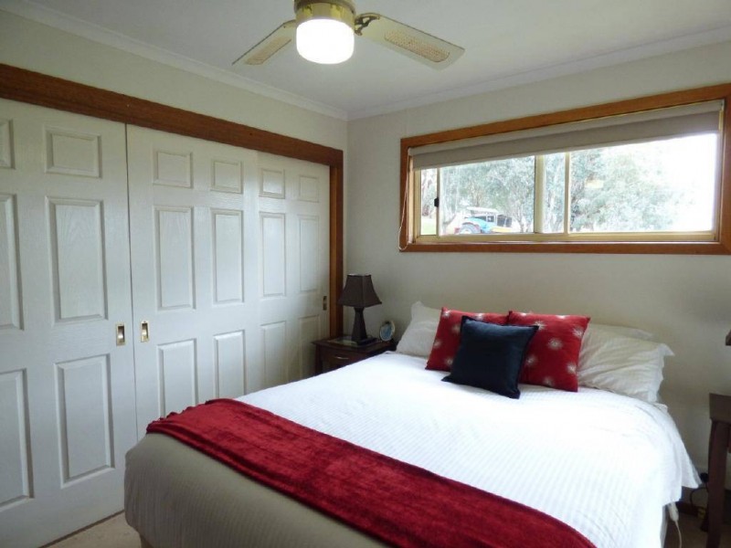 582 Back Brawlin Road, Cootamundra NSW 2590