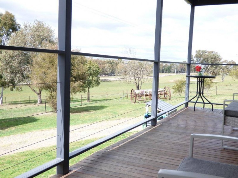 582 Back Brawlin Road, Cootamundra NSW 2590