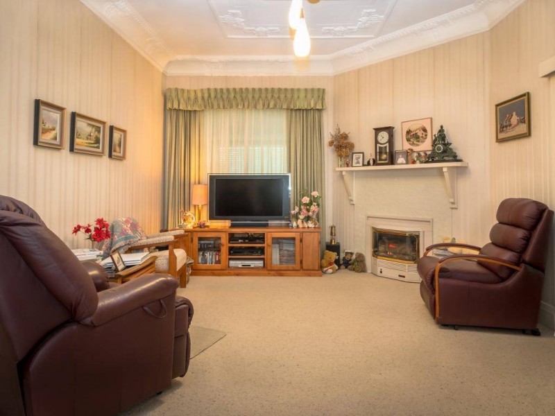 99 Thompson Street, Cootamundra NSW 2590