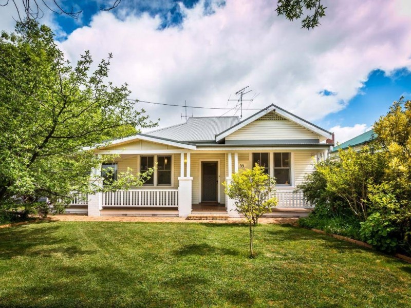 99 Thompson Street, Cootamundra NSW 2590