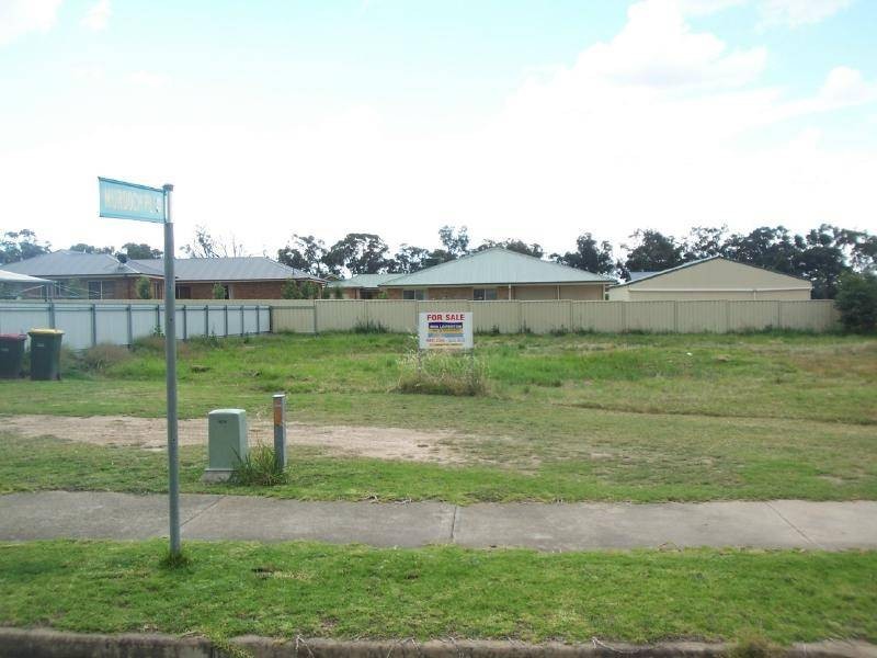 30 Pinkstone Avenue, Cootamundra NSW 2590