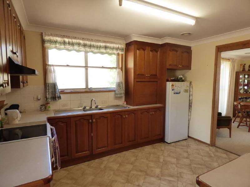 30 Lawrence Street, Cootamundra NSW 2590