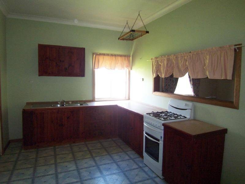 2 Hibernia Street, Stockinbingal NSW 2725