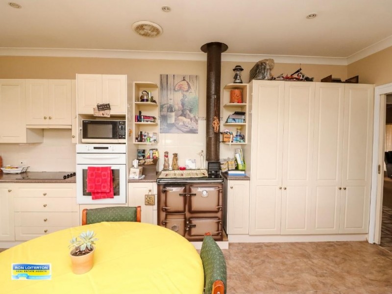 5 Bland Street, Wallendbeen NSW 2588