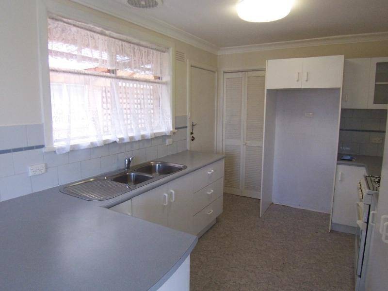 5 John Street, Cootamundra NSW 2590